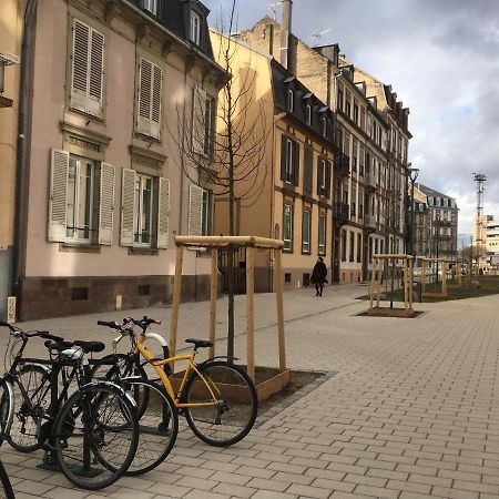Lola Apartment Страсбург Екстериор снимка