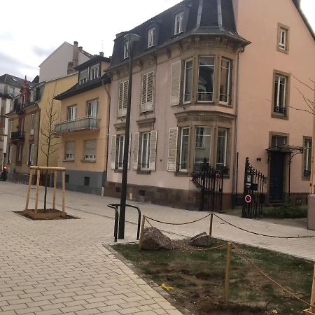 Lola Apartment Страсбург Екстериор снимка
