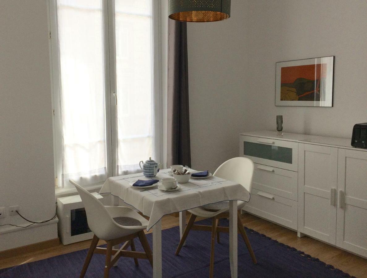 Lola Apartment Страсбург Екстериор снимка